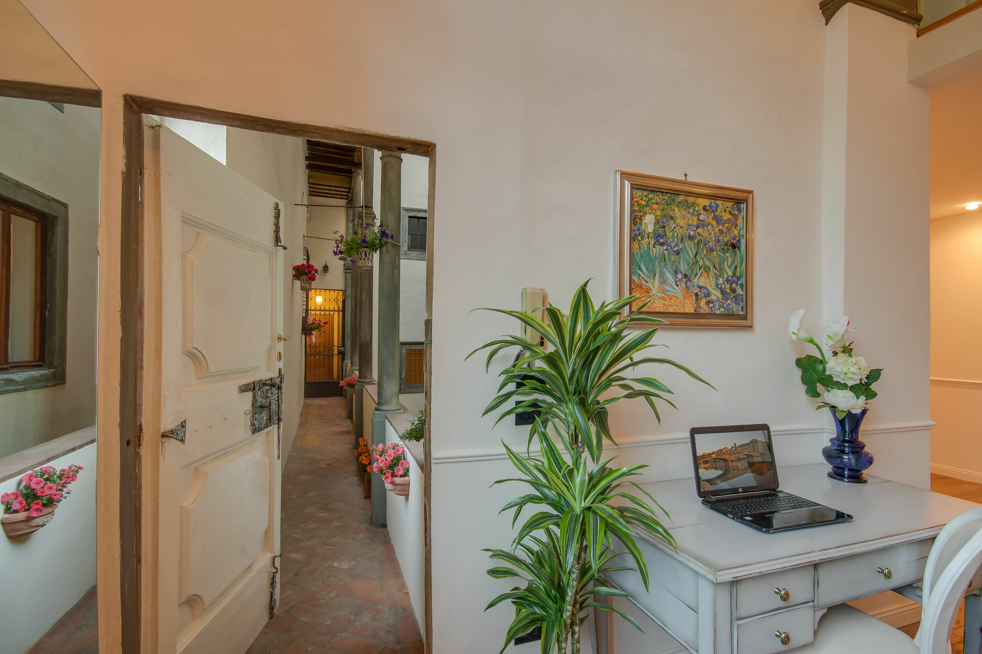 Hotel Residenza D'Epoca Borgo Albizi Florencia Exterior foto